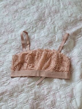 Victoria's Secret Lace Bralette in Blush Nude